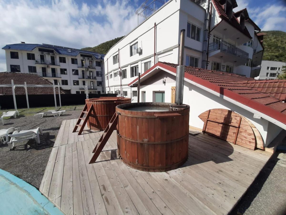 Hotel Artemis Băile Herculane Exterior foto