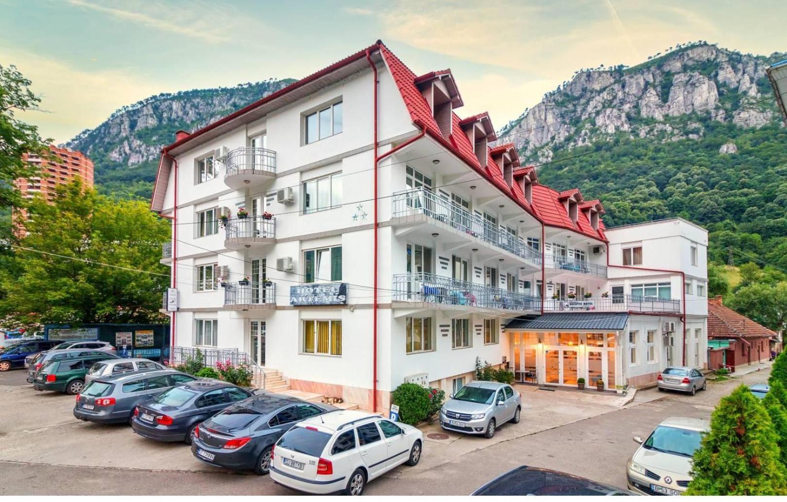 Hotel Artemis Băile Herculane Exterior foto